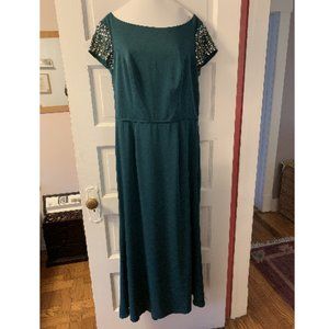 Mac Duggal Bateau-Neck Embellished Cap-Sleeve Gown Size 12